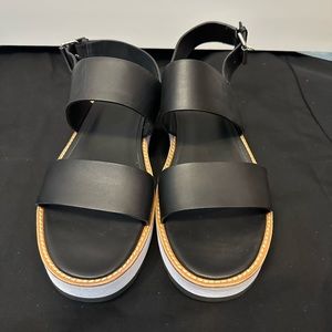 Vince black and white sandals. Never worn. Size 7.5